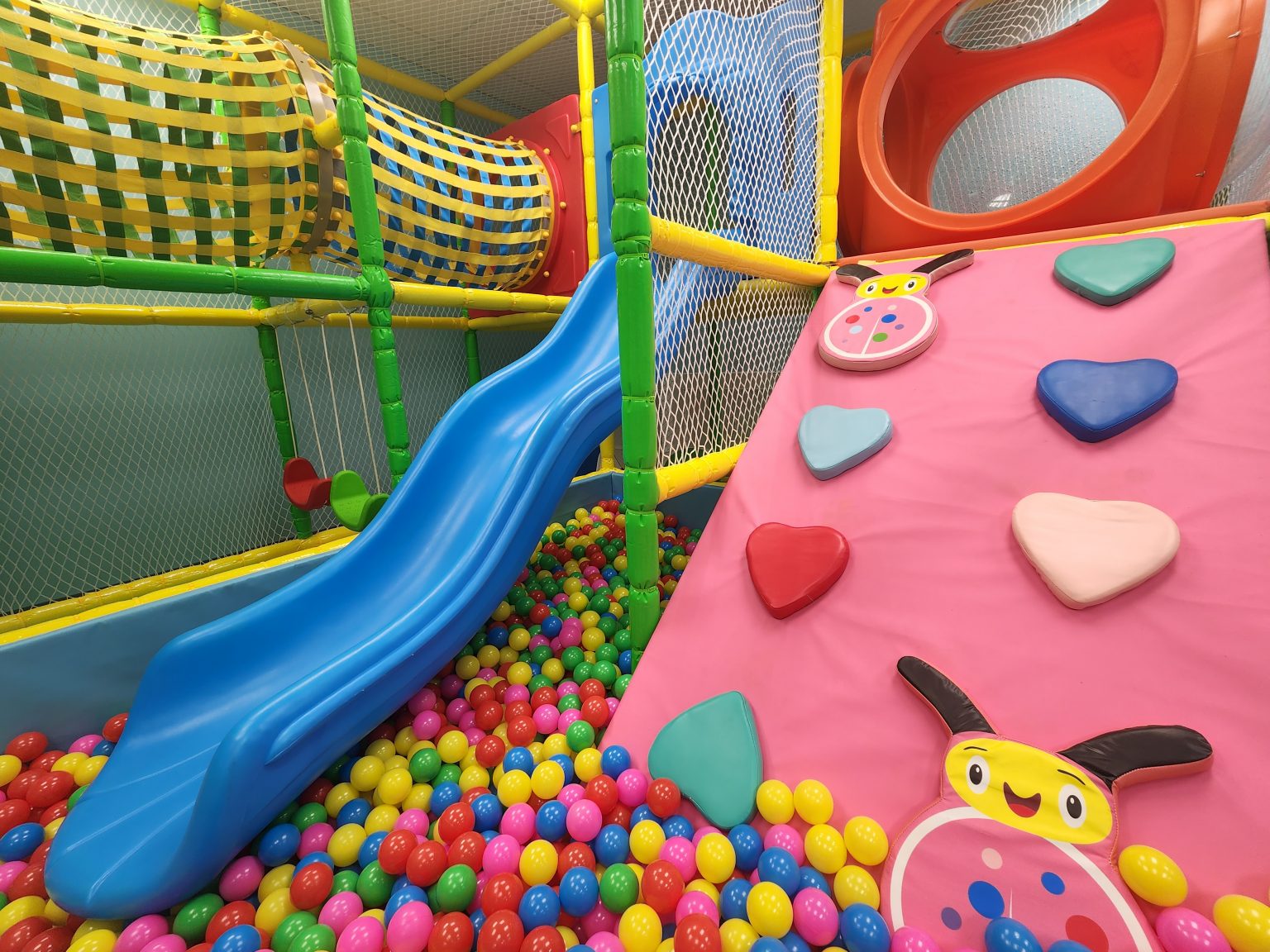 LetsPlay Indoor colourful play area
